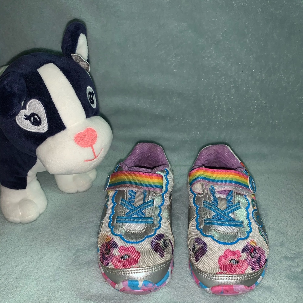 ⚫️My little pony Girls👧🏻 sneakers 👟💕✨ us7